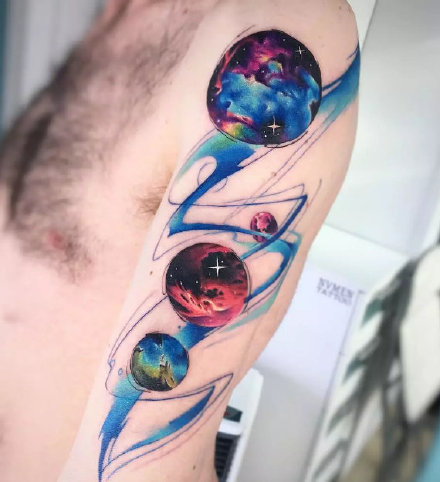 星空纹身 23组梦幻感觉的星空纹身图案