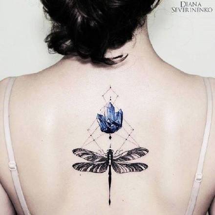 蜻蜓纹身 9款小清新的黑灰色蜻蜓线条纹身图案