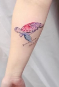 小海龟纹身 很小清新的彩色小海龟纹身图片