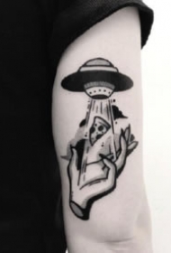 18组黑灰school风格的点刺小图纹身作品