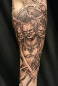 帅气包臂纹身 传统风格的9张包小臂和包小腿的纹身作品