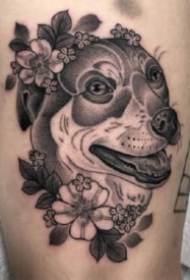 一组散点雾面的黑灰动物纹身图案