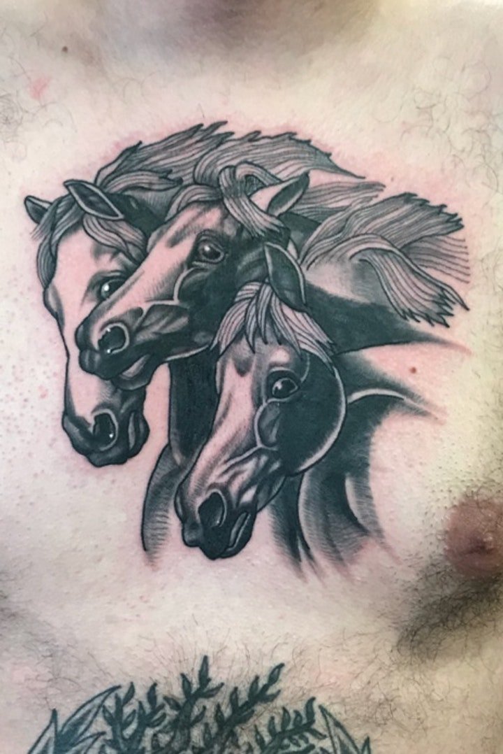 马纹身图案 10款黑灰或彩绘的纹身动物马图案