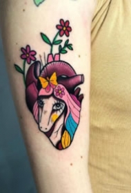 可爱的18组小彩色纹身图案