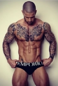 纹身帅哥 一组9张帅气的纹身男士照片欣赏