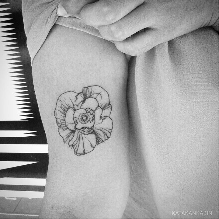 罂粟花纹身  9张妖艳迷人而又魅惑人心的罂粟花纹身图案