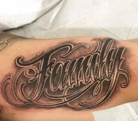 花体字纹身图 18款酷炫的花体字纹身图案