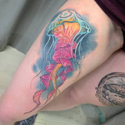 卡通女生纹身 动漫里的卡通漫画小女生纹身图片