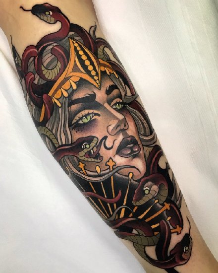 newschool风格的一组欧美包臂女郎纹身图案