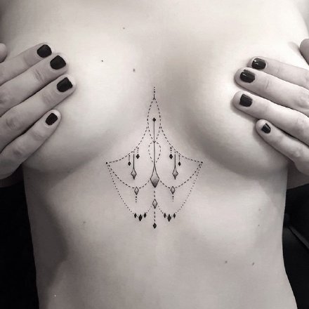 极简风格的9张几何简约小图案纹身