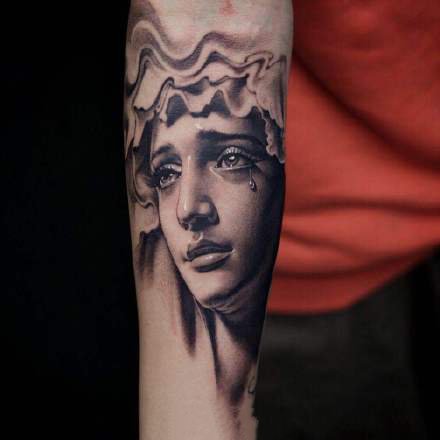 很逼真的一组素描写实人像纹身图案