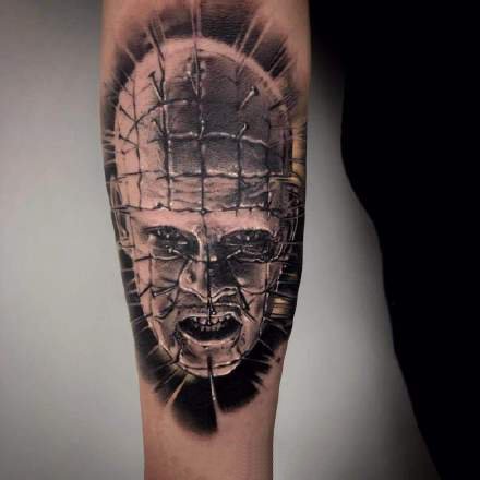 很逼真的一组素描写实人像纹身图案