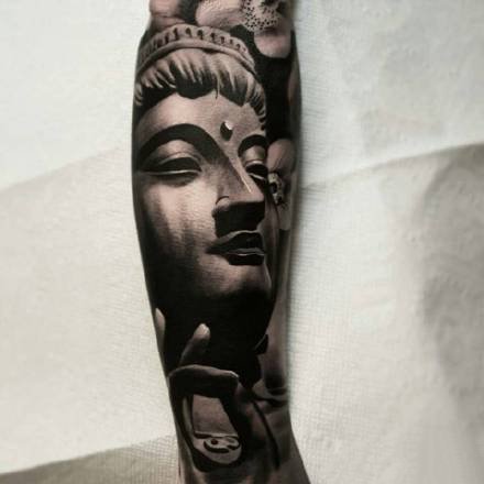 佛纹身：庄严肃穆的9张佛像纹身图案
