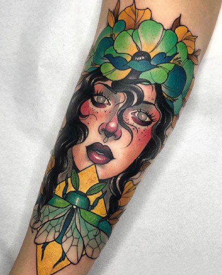 包臂的9款school女郎等人像纹身图案