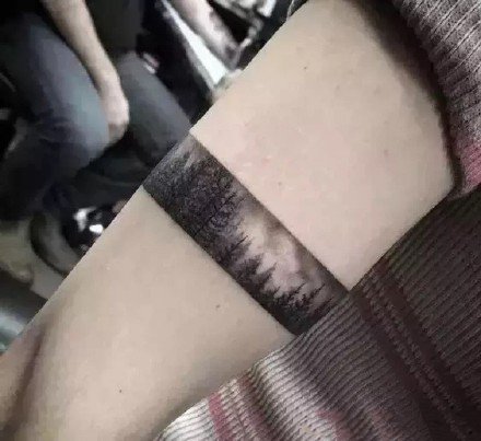 臂环纹身：黑灰色的9款小手环臂环纹身图片