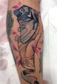 球鞋纹身：个性的9张球鞋系列纹身图案