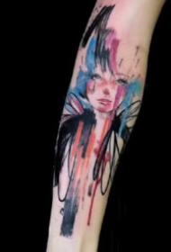 9款小清新感觉的水彩色泼墨纹身图案