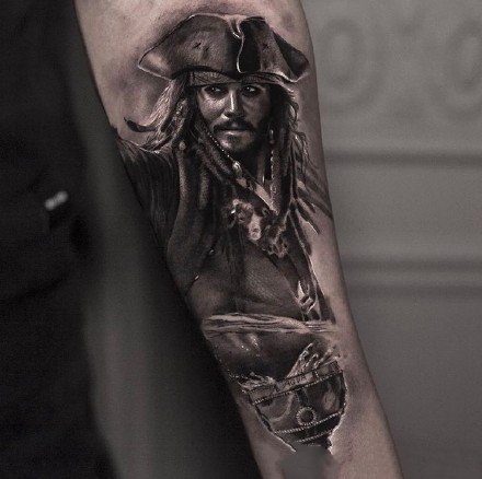 名人纹身：9张影视名人的写实人像纹身图案