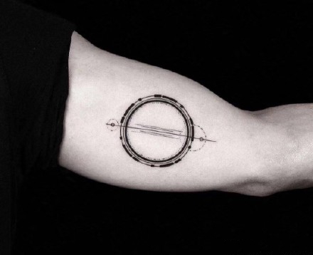 小清新的14款黑灰色小纹身图片