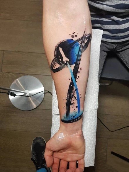 蓝色纹身 一组9张蓝色水墨创意纹身图片