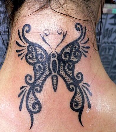 艺术蝴蝶颈部纹身