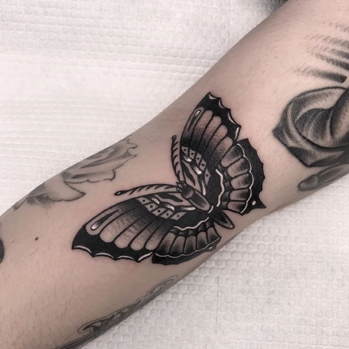 一组酷帅个性的黑灰纹身图片