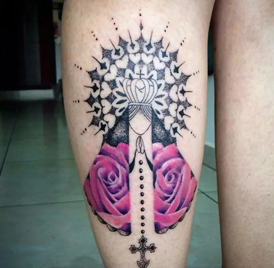 清新范儿的圣母玛利亚纹身