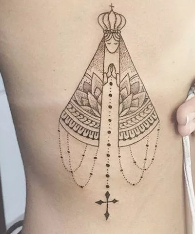 清新范儿的圣母玛利亚纹身