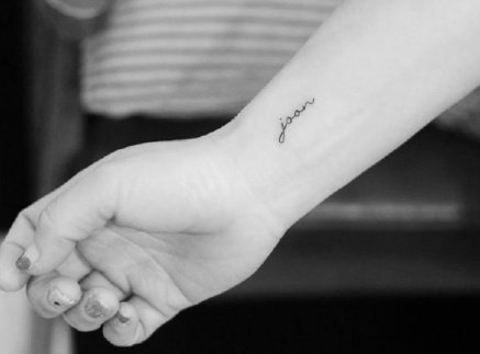 一组女生小清新字体纹身图案参考