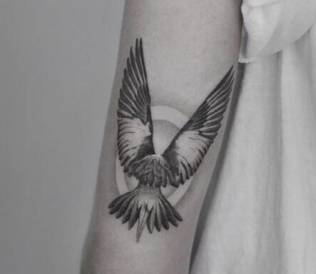 一组很有特色的黑白纹身图片