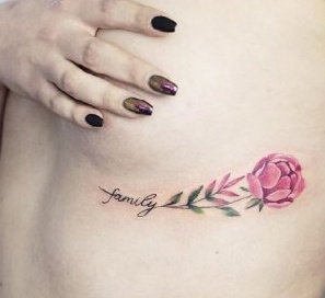 一组彩色花卉纹身图片