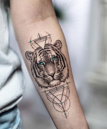 一组精致的单针点刺纹身作品图案欣赏