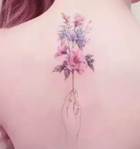 美女专属高雅小清新花卉纹身图片