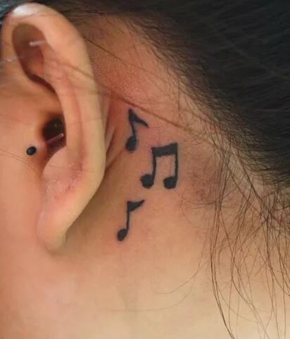 耳后纹身图案精选，隐藏的小性感