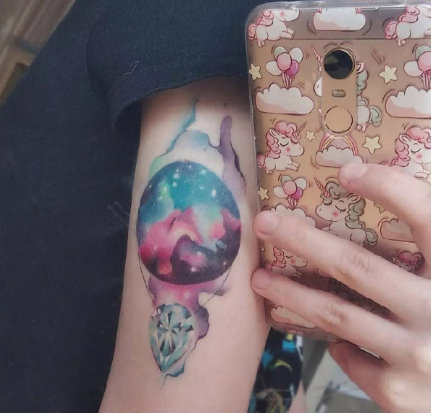 一组色彩通透的水彩纹身图片