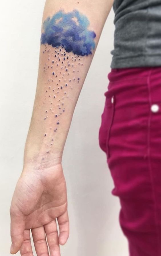 漂亮的云朵纹身图片9张