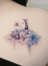 漂亮的云朵纹身图片9张