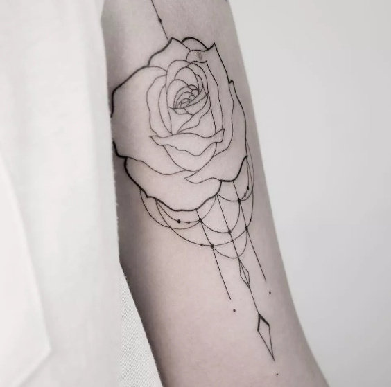 唯美的线条纹身图案，简约至美