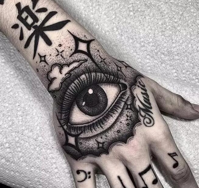 一组黑色纹身图案推荐，分外精致