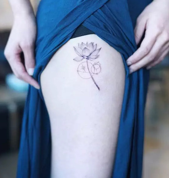 大腿纹身，多了一分妩媚与诱惑