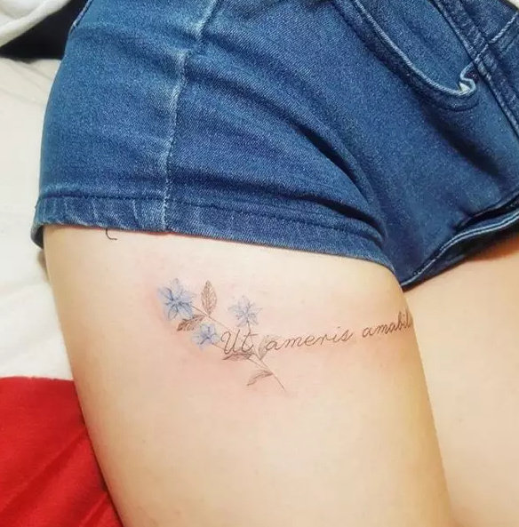 大腿纹身，多了一分妩媚与诱惑