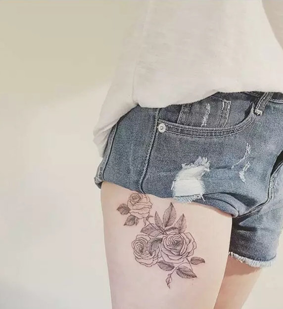 大腿纹身，多了一分妩媚与诱惑