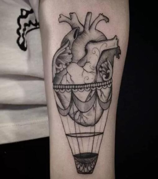 象征自由、美梦的热气球纹身图片​​​​9张