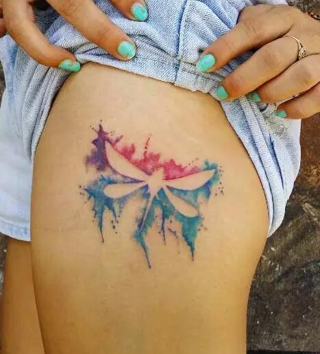 女生大腿纹身图案参考