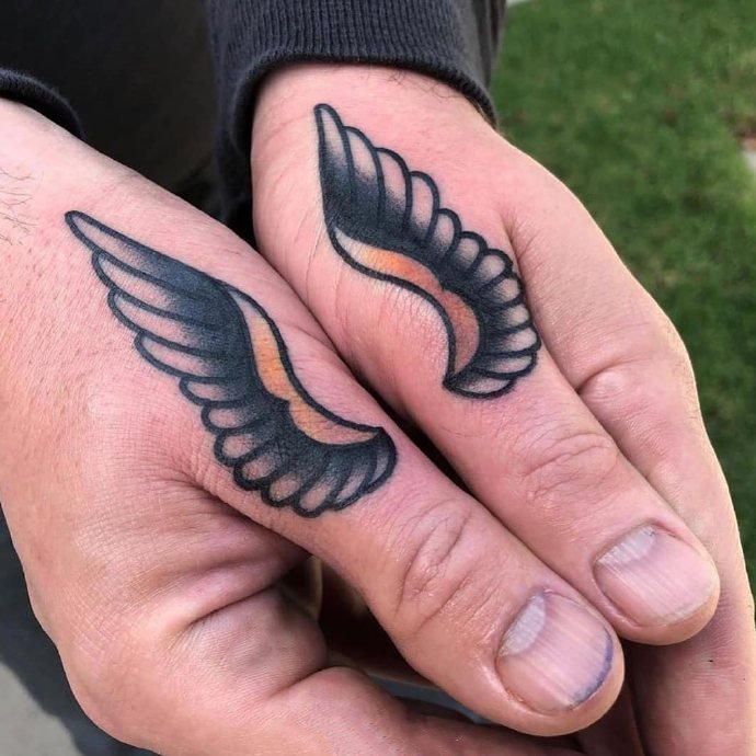 9张oldschool风格的燕子纹身图片