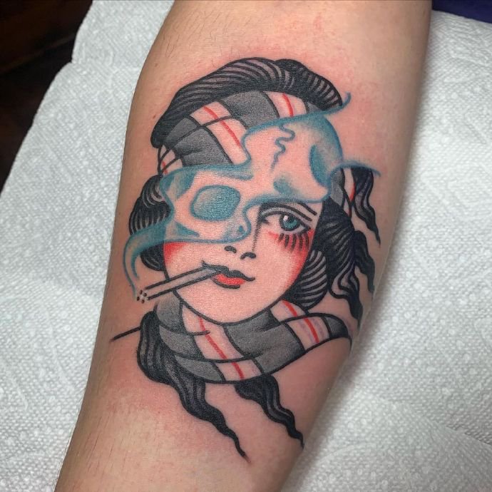一组复古风的女郎纹身图片