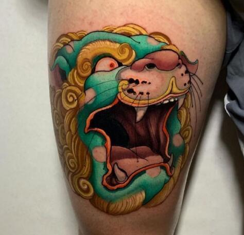 传统风格的彩色小纹身图片9张