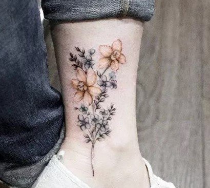 唯美的脚踝处清新纹身图片9张