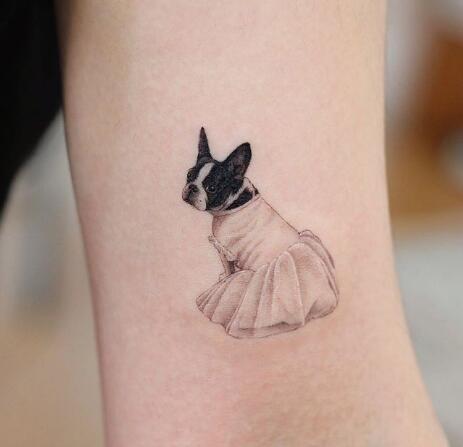 单针技术的彩色小臂纹身图片9张