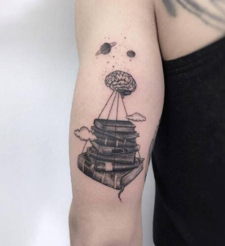 一组有趣的暗黑点刺纹身图片